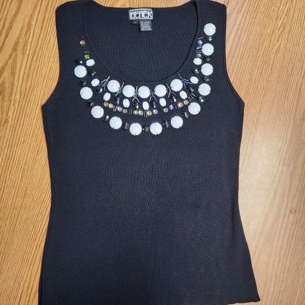 THE COLLECTIVE WORKS OF BEREK 2 Black Knit Pullover With Embellishments Sz L